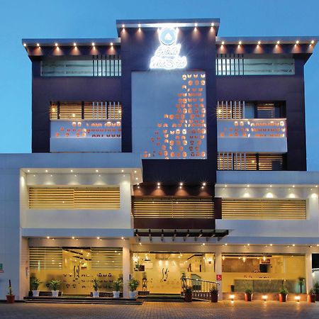 Hotel Novark Munnar Kallar Vattiyar Exterior photo