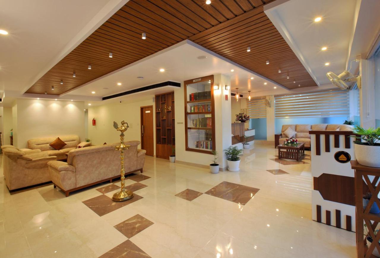 Hotel Novark Munnar Kallar Vattiyar Exterior photo