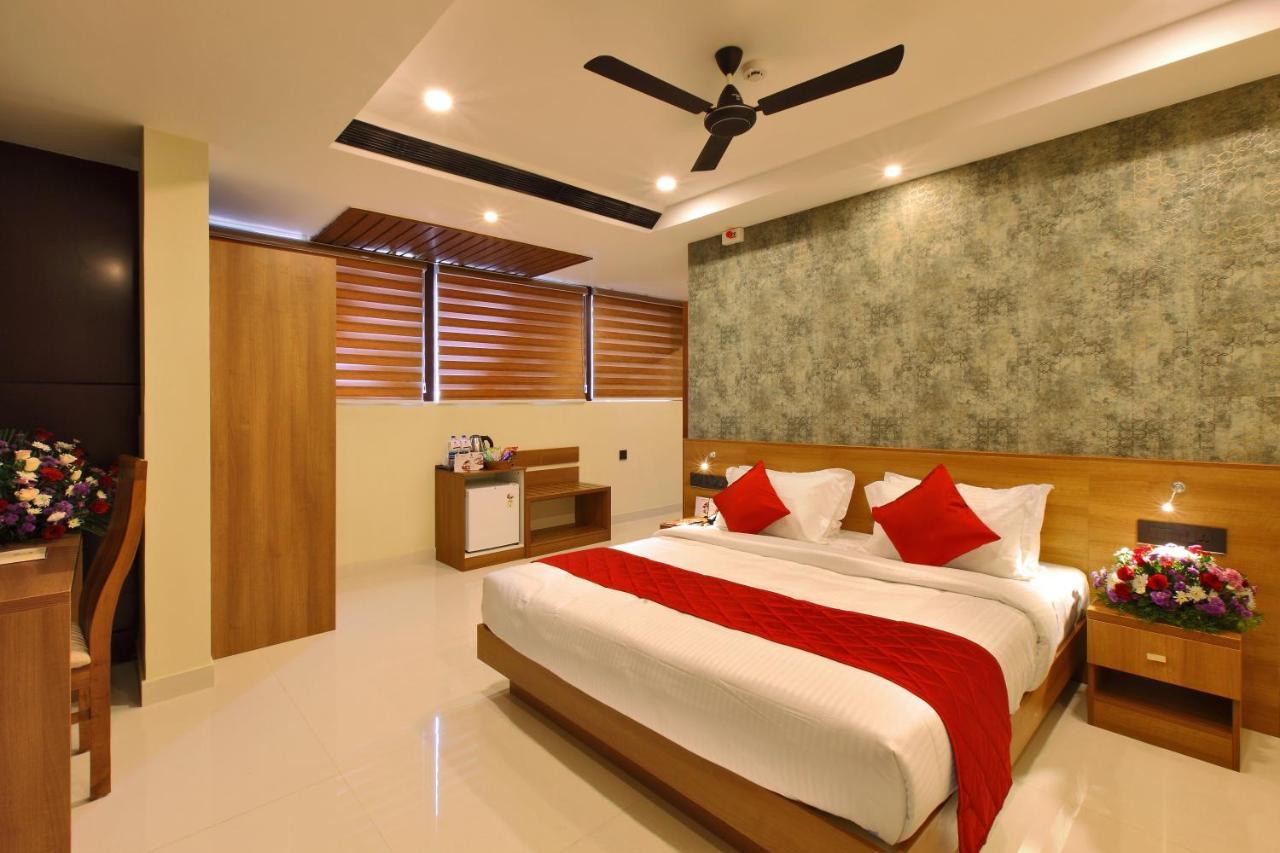 Hotel Novark Munnar Kallar Vattiyar Exterior photo